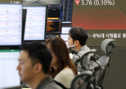 장중 3800 돌파한 코스피…사상 최고치 또 경신