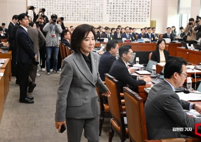 [포토] 법사위 국감 회피하는 나경원 