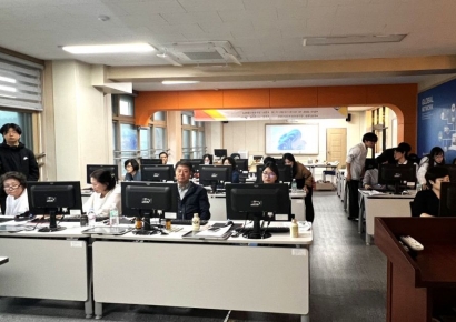 “수산식품업계, AI 혁명 시작됐다!” 영덕 로하스센터, 생성형 AI 교육 실시