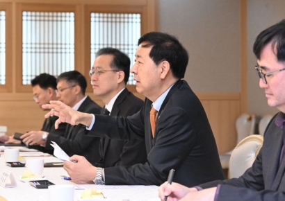 구윤철·배경훈, AI 대전환 협력 강조…부총리 간 첫 간담회