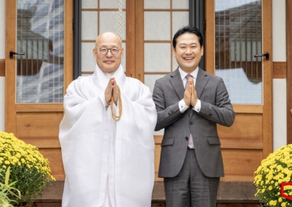 [포토] 진우 스님 예방하는 장동혁
