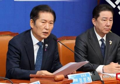 [포토] 정청래 "사법개혁이 보복? 예산·인력 늘려주는 보복도 있나"