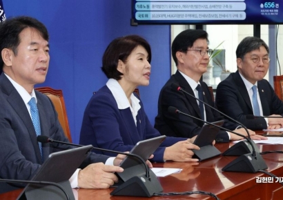 [포토] 與한정애 “국힘도 ETF 사서 과실 맛봐라…달콤할 것”