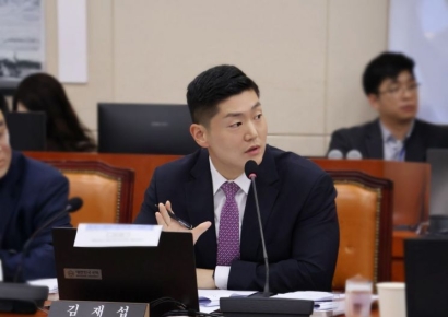 복기왕 '15억 서민아파트' 발언에…국힘 김재섭 "집 못산 난 불가촉천민이냐" 