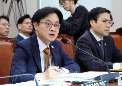 [포토] 김정관 산업장관 “미 투자금, 적절 수준 놓고 굉장히 대립”