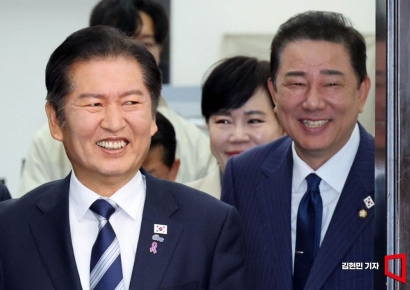 [포토] 정청래 “외교 슈퍼 위크 시작… 여야 무정쟁 주간 선언하자”