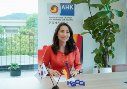 [Power K Women] Hyunnam Park, President of the Korean-German Chamber of Commerce and Industry Who Broke the "Glass Ceiling": "Good Leadership Means Putting People at the Center"