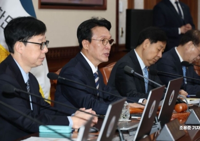 [포토] APEC 관련 발언하는 김민석 총리