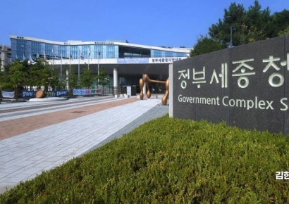 "계엄을 누가 알았겠나"...내란 조사에 긴장·피로감[관가 in]