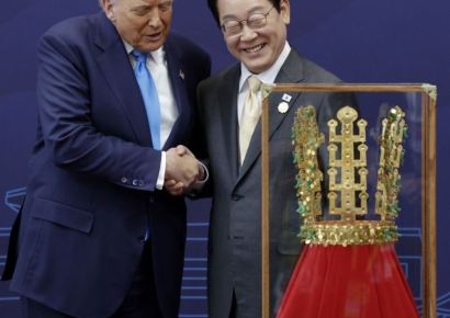 [경주APEC]魏 "트럼프, 韓 핵잠 필요성 공감…조선업 협의체 출범키로"(상보)