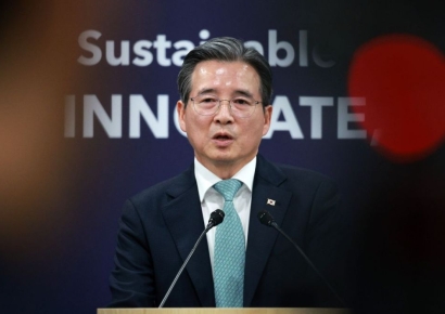 대통령실 "대미펀드 현금투자 年 200억불 상한, 관세 인하 11월1일 노력"[경주APEC]