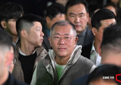 '드디어 관세 족쇄 풀었다'…'30만원 눈앞' 액셀 밟는 현대차 주가