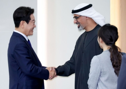 [경주APEC]이재명, UAE 왕세자 만나 "경주는 천년 전 이슬람과 교류했던 곳"
