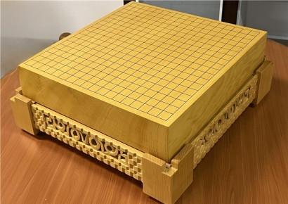 이 대통령, '바둑광' 시진핑에 최고급 본비자 바둑판 선물[경주APEC]