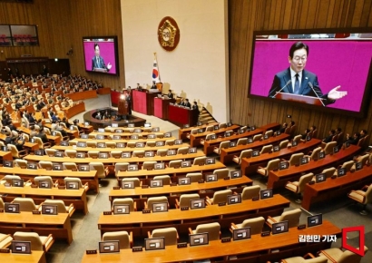 [포토] 이 대통령 시정연설 불참한 국민의힘