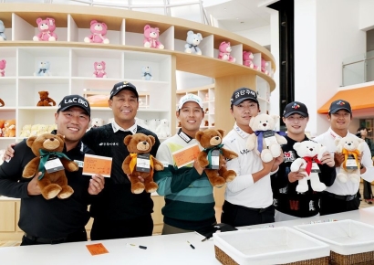 [골프포토]'투챔이'와 함께하세요