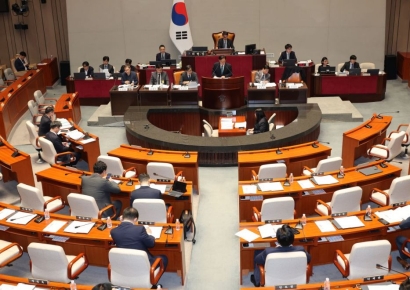 내년 예산안 두고 엇갈린 여야…"확장재정 필요" vs "부채증가 우려"