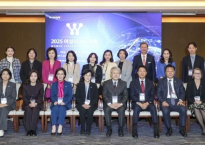 [2025 여성포럼]李대통령 "여성, 혁신 중심 역할 수행하도록 지원" 