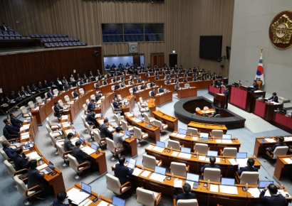 예결위, 728조 내년 예산안 종합질의...여야 공방 본격화