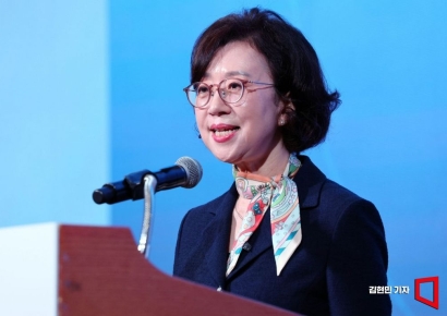 [포토] 'AI 시대와 여성 인재' 주제 강연하는 문애리 이사장