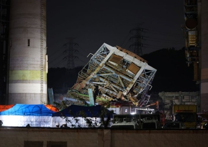 김윤덕 장관, 울산 발전소 붕괴 현장 방문…"매몰자 신속 구조해야"