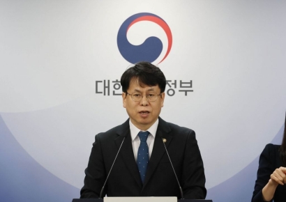 [포토] 과학기술 인재 확보 브리핑하는 박인규 본부장