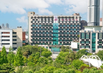 Dongdaemun District Expands Scholarship Eligibility, Awards 136.7 Million Won to 144 Students