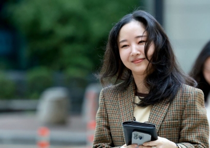 Min Heejin Expresses Support for Members' Return: "NewJeans Must Remain as Five" in First Statement