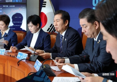 [포토] 정청래 "겁먹은 개가 요란하게 짖어…정치검사들 처리할 것"