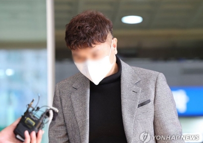 "Must Care for Parents..." Park Suhong's Elder Brother Tearfully Pleads as Prosecutors Seek 7-Year Sentence