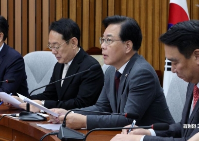 [포토] 野송언석 “환율 7개월 최고수준…외환위기 우려 커져”