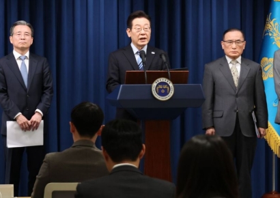 "기절초풍, 말도 안 되는 협상안이었다"…대통령실 3실장이 겪은 '한미 협상' 막전막후