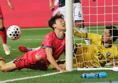 이재성 골대 충돌 참사 막았다…볼리비아 골키퍼의 '신의 손'