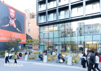 "올영 말고 또?" MZ외국인 몰려갔다…매일 7만명 찾은 곳