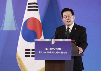 UAE 국빈 방문한 李대통령 "새로운 100년의 출발점"