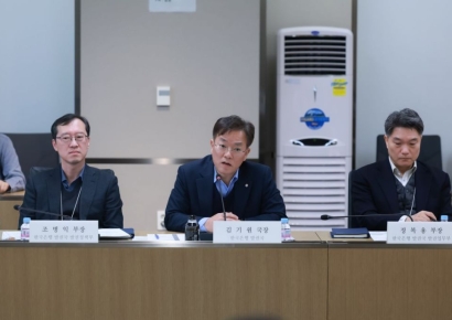한은 "현금없는 사회 확산에 인프라 축소 우려…적극 대응해야"