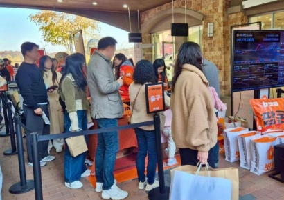 빗썸, 신세계사이먼 프리미엄 아울렛 '릴레이 팝업 부스' 성료