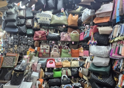 "언니, 여기 다 있어" 급하게 팔 잡아끌더니…'베트남 패키지' 필수코스 그곳엔 [짝퉁의공습]⑪