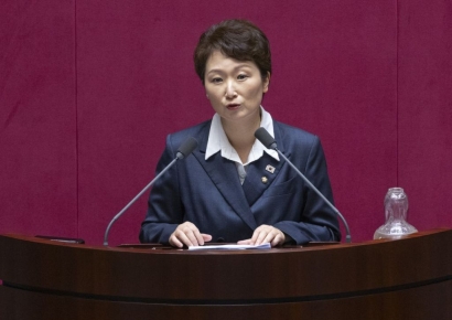 이언주 "당원 1인1표제 졸속 강행"…정청래 공개 비판