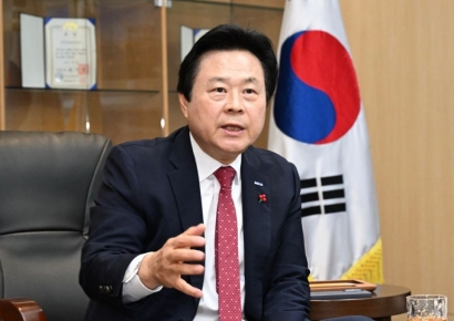 위기의 발전공기업 구원투수 나선 강기윤 한국남동발전 사장