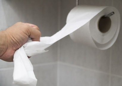 "부검 결과에 다들 경악"…'변비로 사망' 남성의 장 속에서 발견된 것