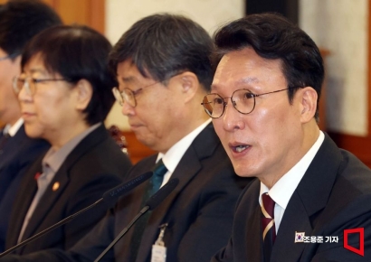 [포토] 미세먼지특별위원회 발언하는 김민석 총리