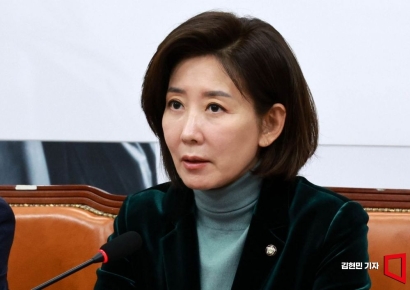 "코스피 5000은 신기루"라던 나경원, 이번엔 "착시인지 점검해야"