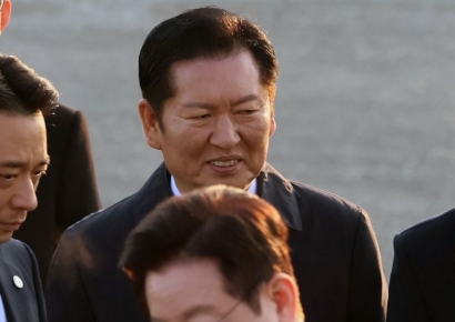 [포토] 이재명 대통령 환영 나온 정청래 대표