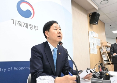 구윤철 부총리 "연금 끌어다 환율 방어 안 한다"