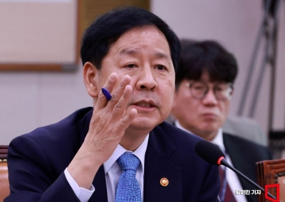 [포토] 담배사업법 관련 답변하는 구윤철 부총리