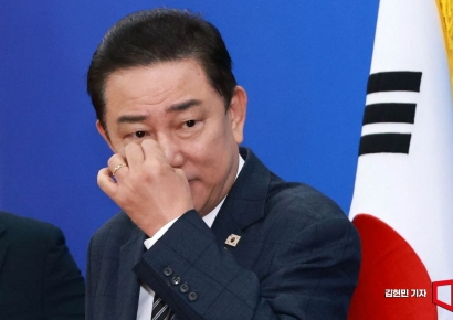 [포토] 김병기 "홈플러스, 유암코 채무조정·유통경영社 인수방안 추진"