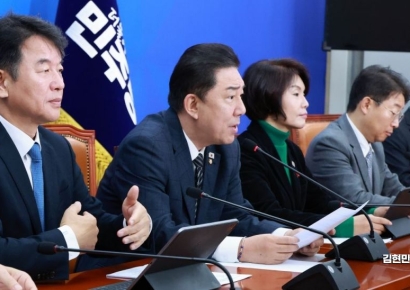 [포토] 김병기 "30만 생계 벼랑 끝...홈플러스, 유암코 등 인수 방안 추진"