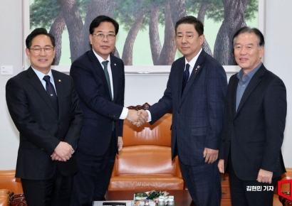 [포토] 여야 원내대표, 예산안 막판 협의