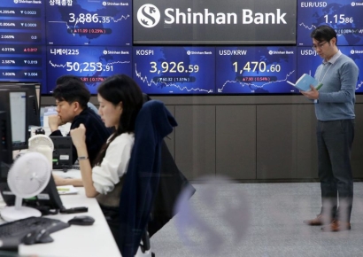 코스피, 외국인 2조 순매도 폭탄에 3920선으로 '후퇴'